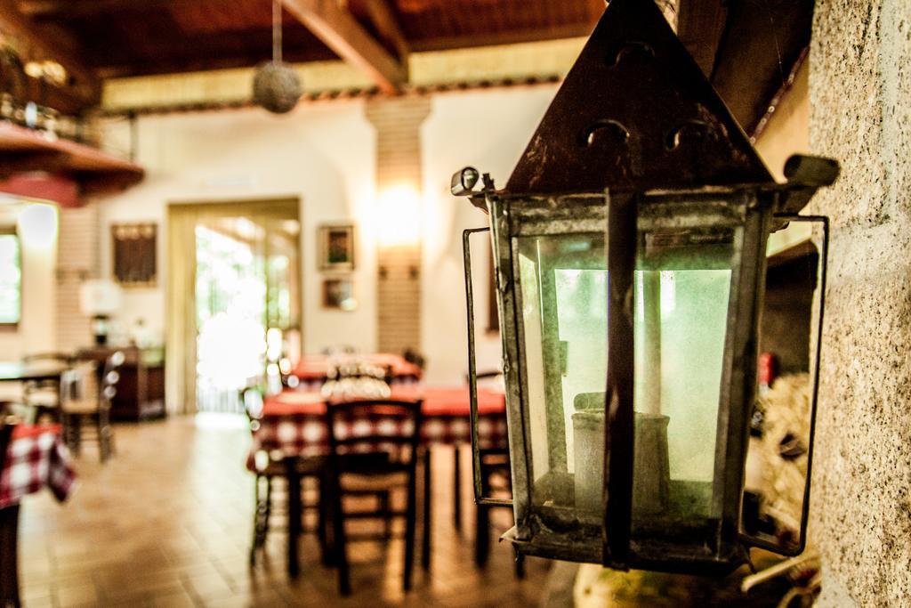 La Taverna Dei Briganti Hotel Cotronei Exterior foto